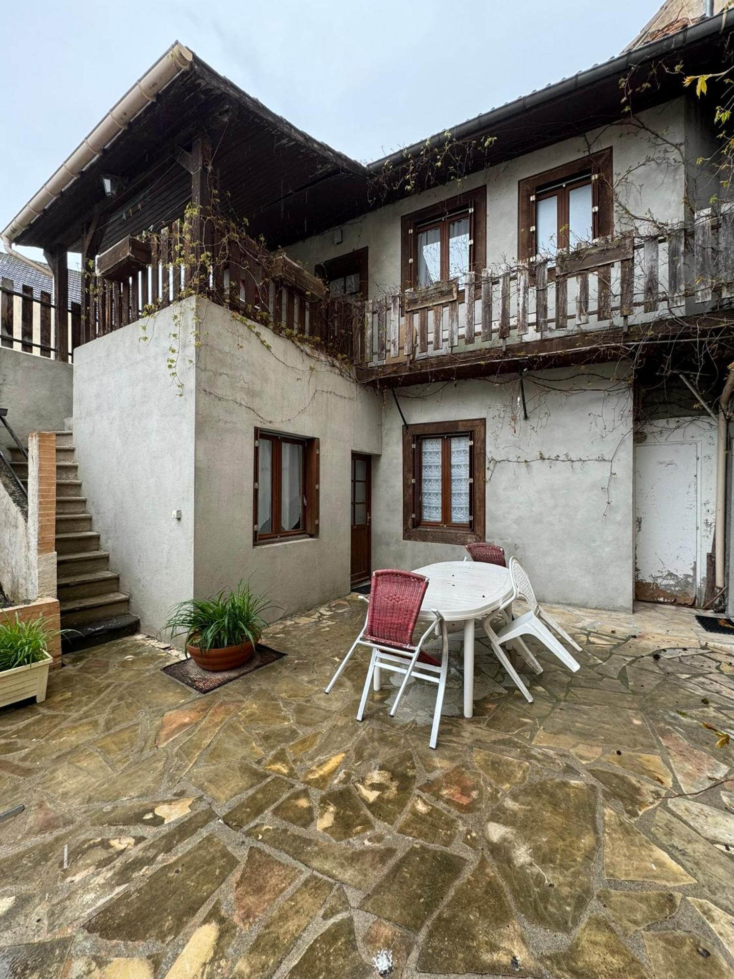 Aquanerius Residence Neris les Bains Bagian luar foto